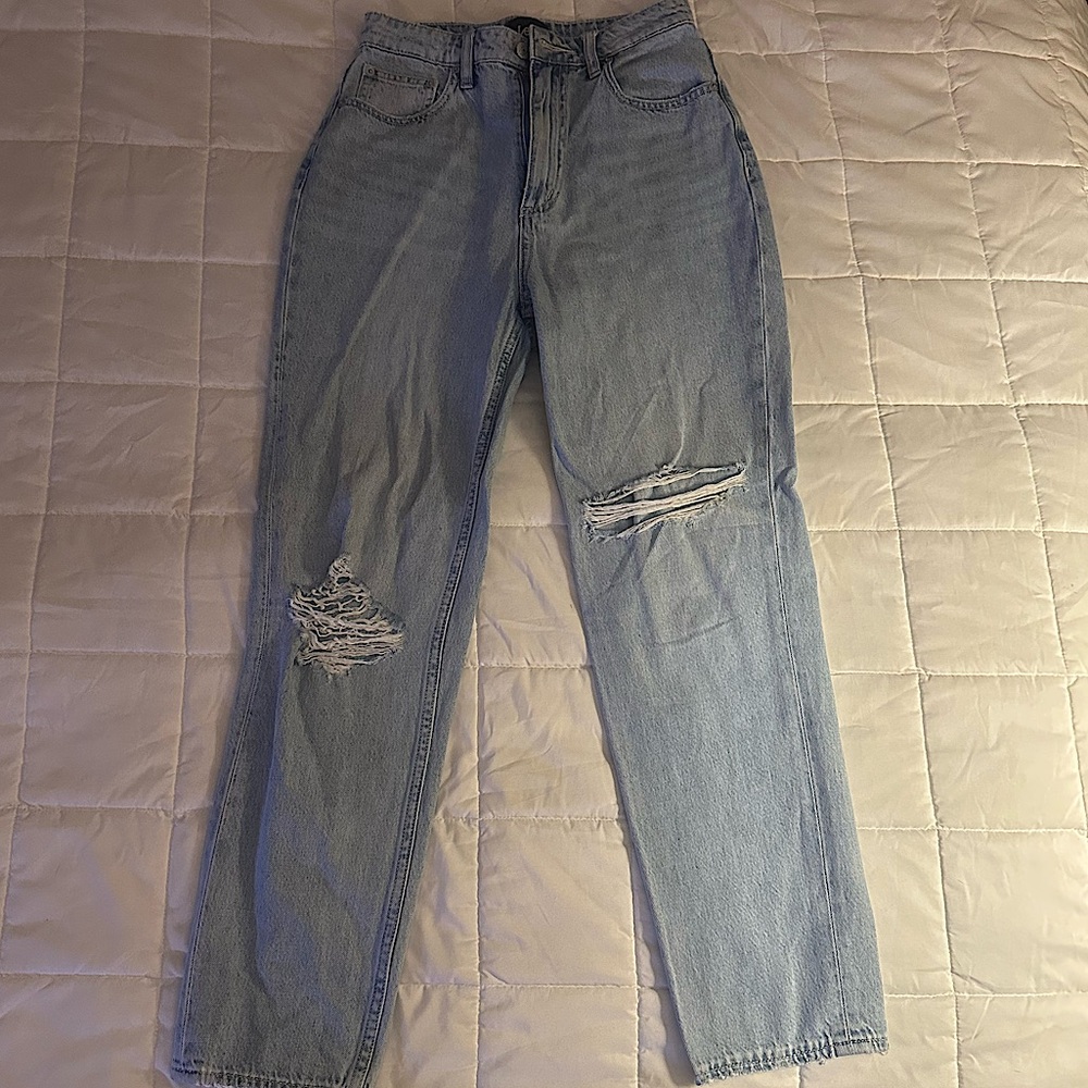 Light Wash High-Mom Lee Jeans